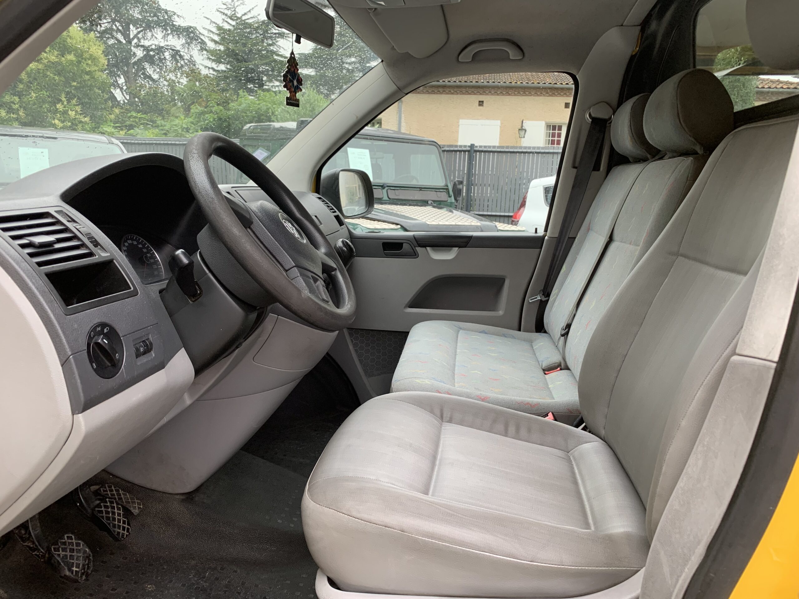 14 b2cautofr_VW-T5_vehicule_occasion_Castres_14