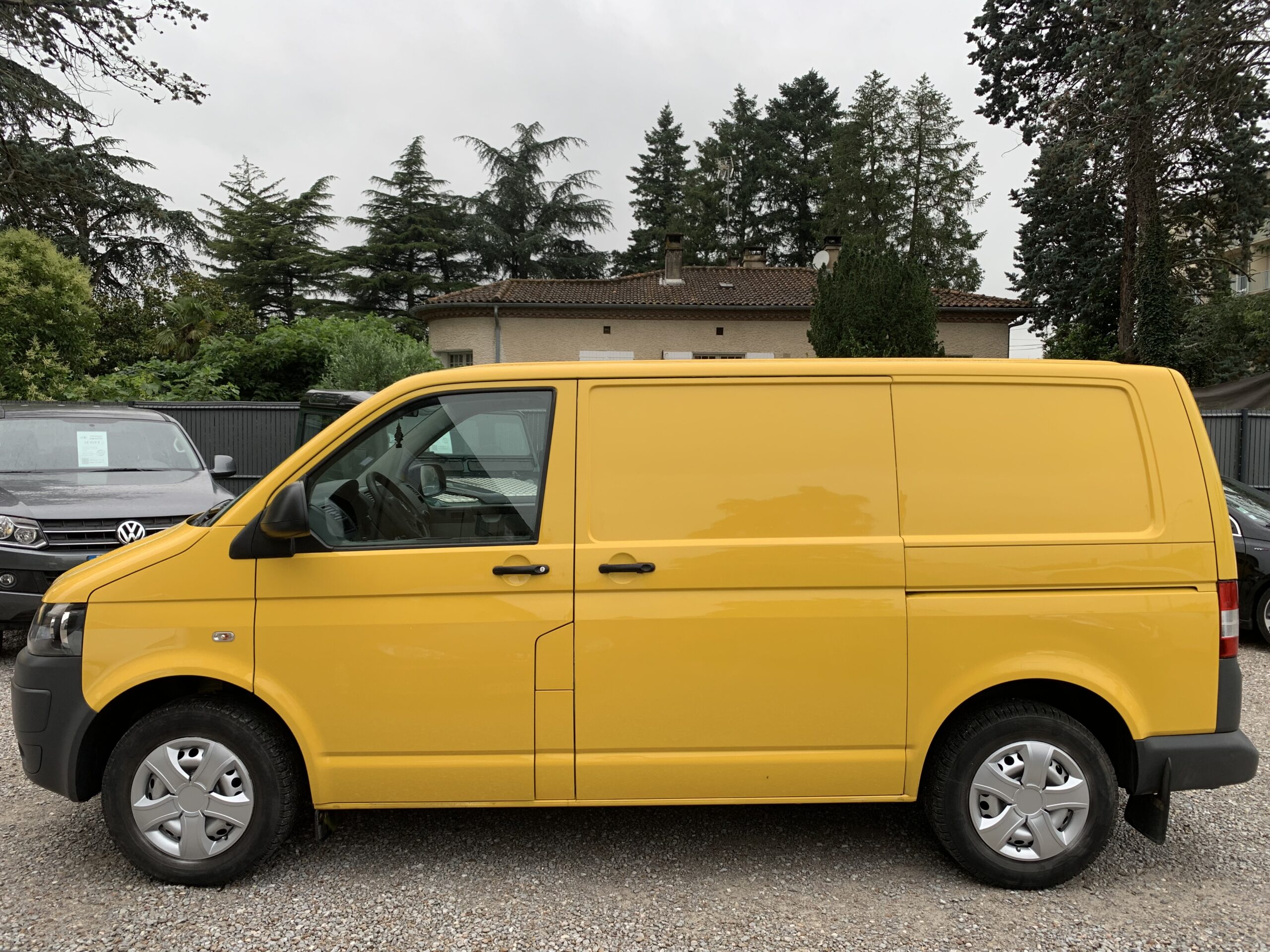 4 b2cautofr_VW-T5_vehicule_occasion_Castres_04