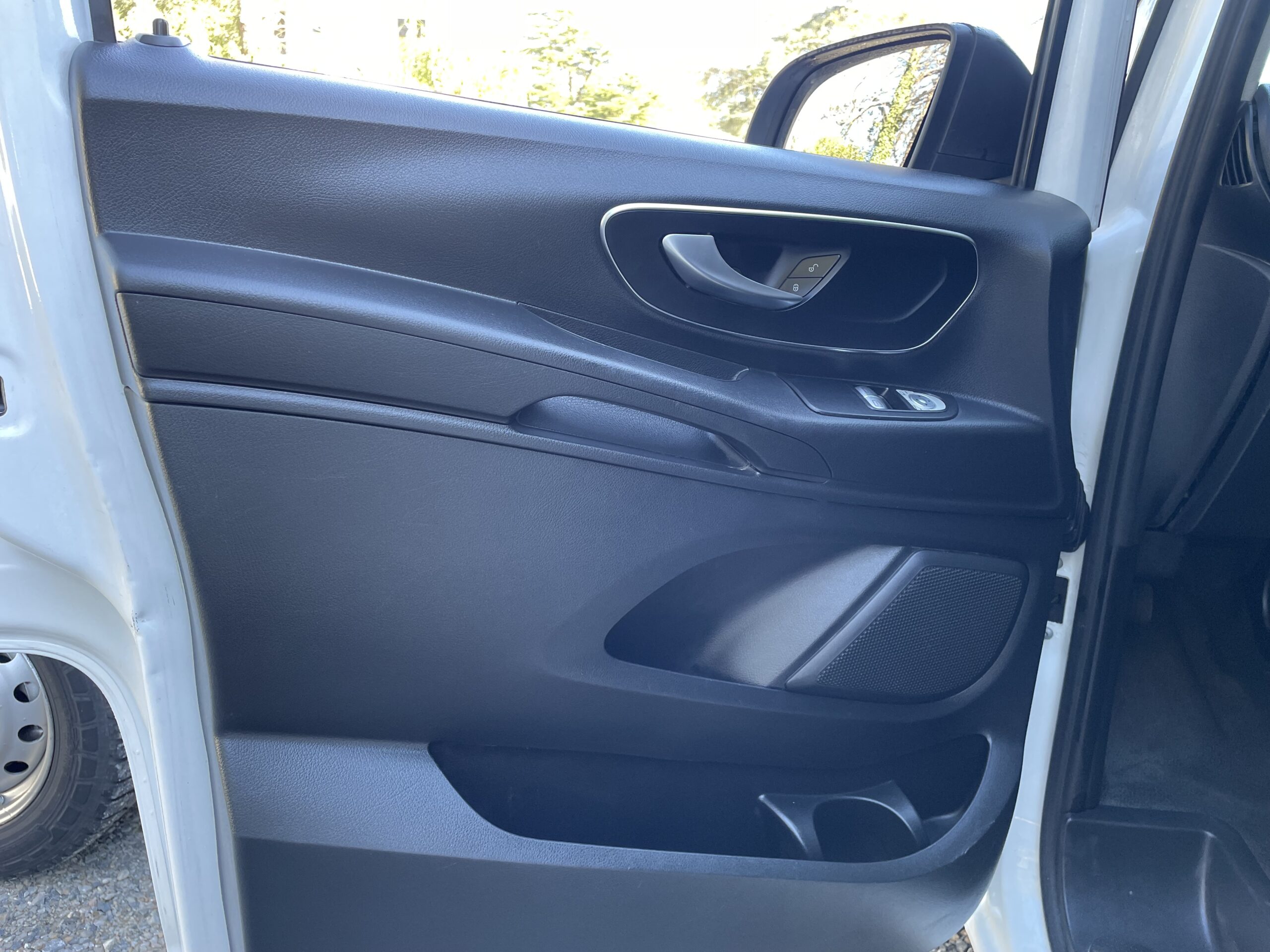 b2cauto.fr_Mercedes-Vito_vehicule_occasion_Castres_Utilitaire