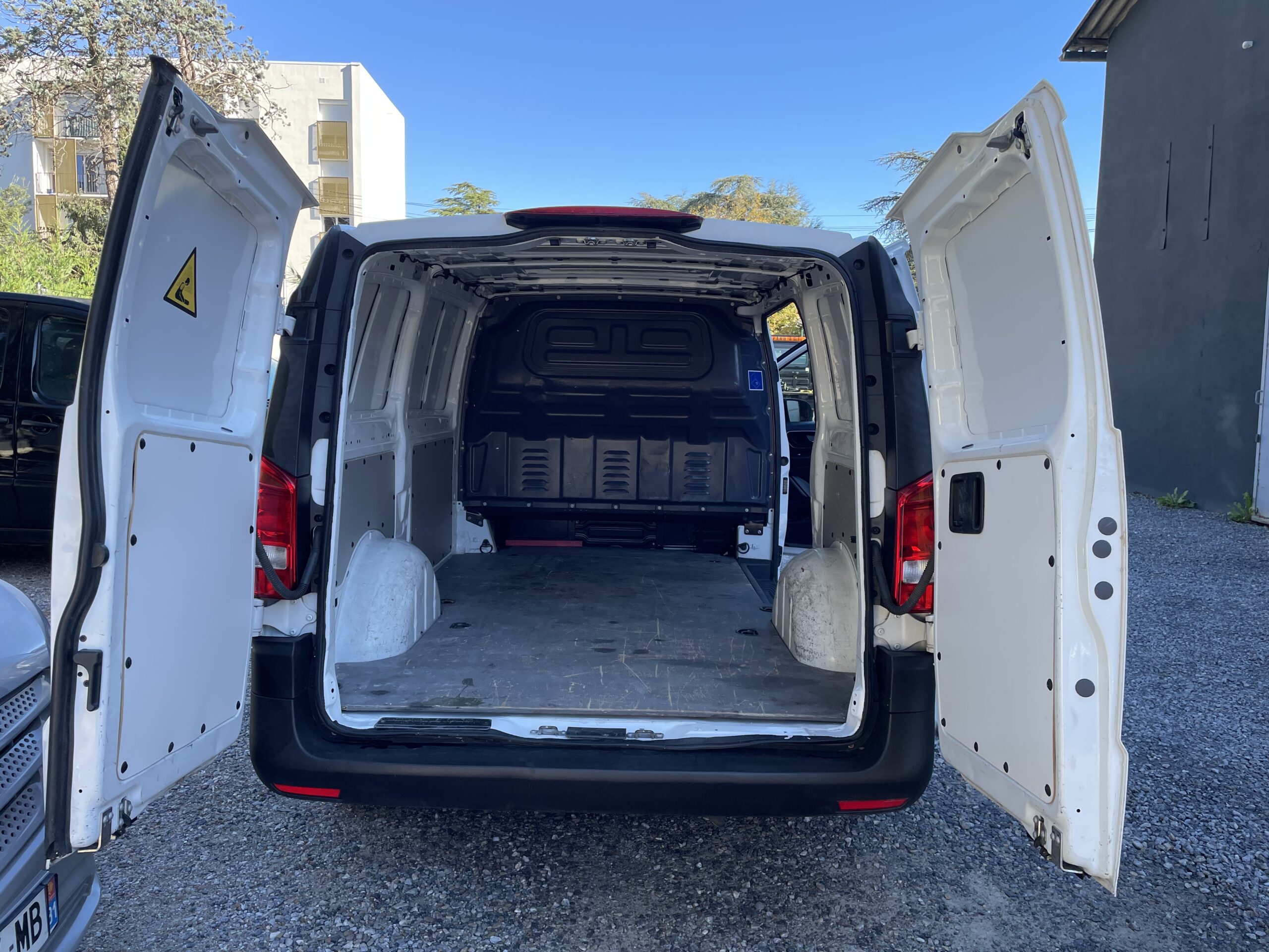 b2cauto.fr_Mercedes-Vito_vehicule_occasion_Castres_Utilitaire