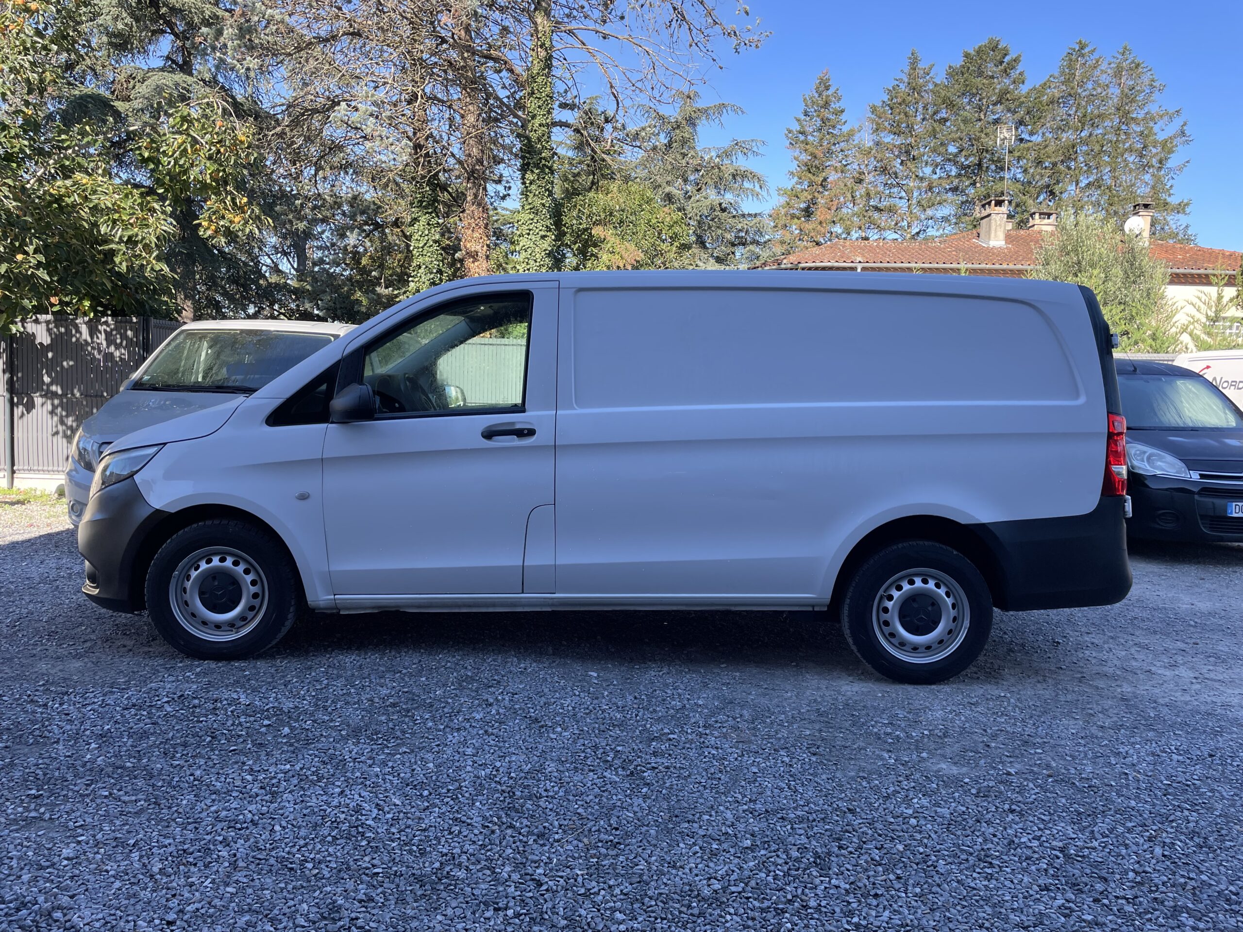 b2cauto.fr_Mercedes-Vito_vehicule_occasion_Castres_Utilitaire