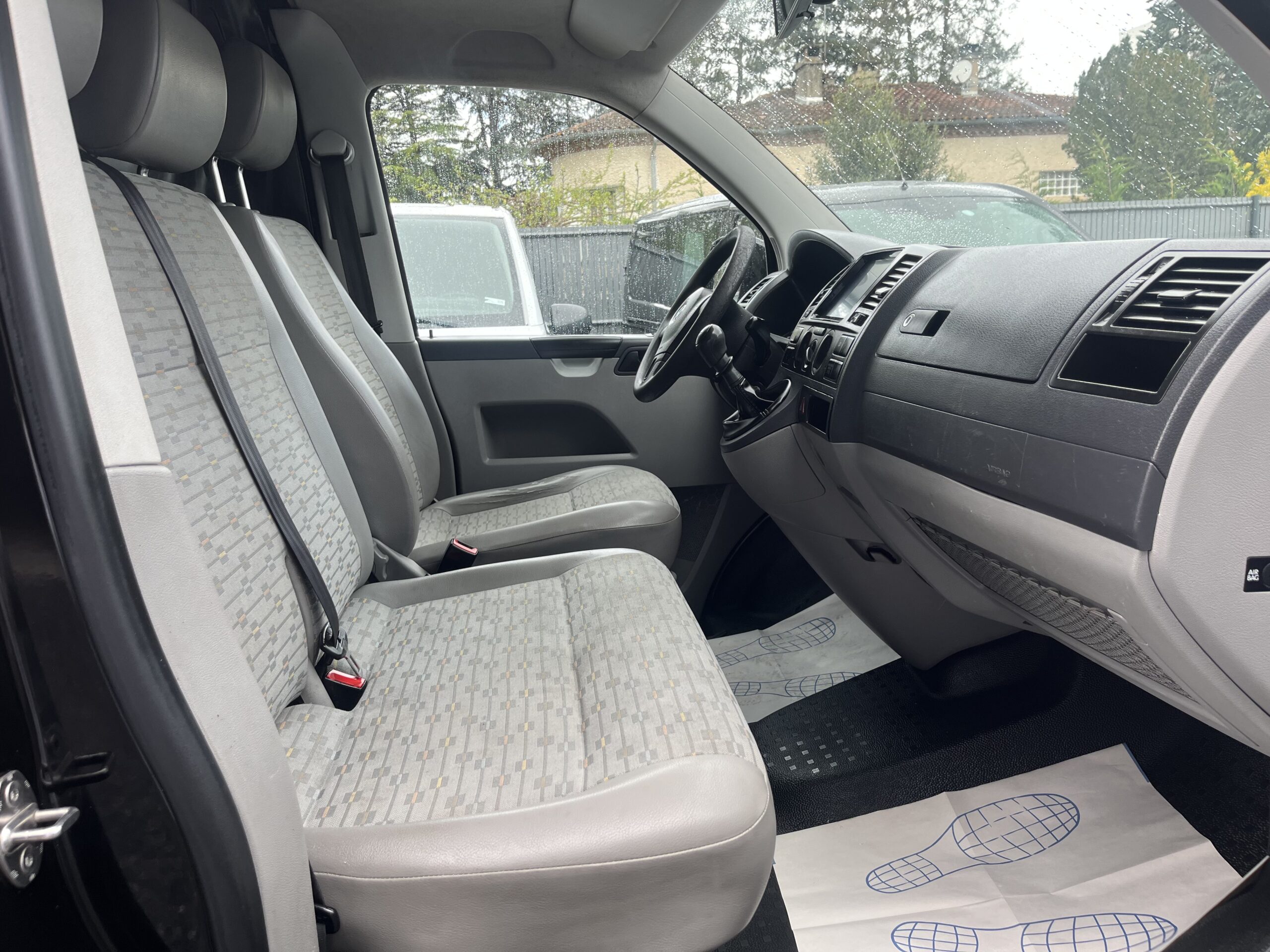 b2cautofr_VW-T5_vehicule_occasion_Castres_10