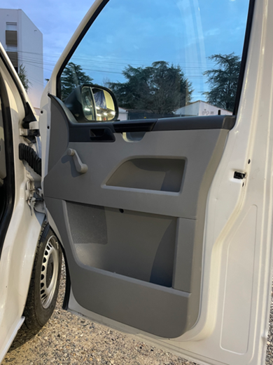 b2cauto.fr_VW_Combi_T5_Transporteur_vehicule_occasion_Castres_Utilitaire