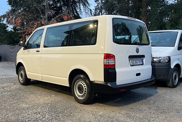b2cauto.fr_VW_Combi_T5_Transporteur_vehicule_occasion_Castres_Utilitaire