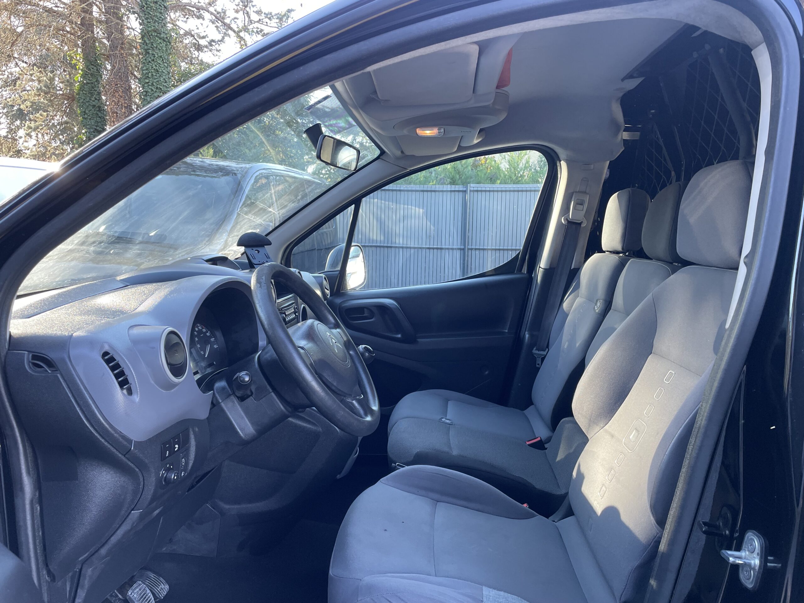 b2cauto.fr_Citroen-Berlingo_vehicule_occasion_Castres_Utilitaire