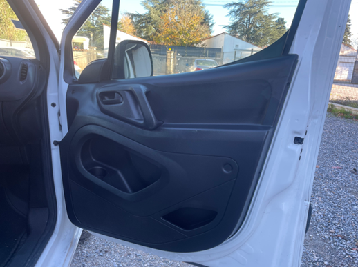 b2cauto.fr_Citroen-Berlingo_vehicule_occasion_Castres_Utilitaire
