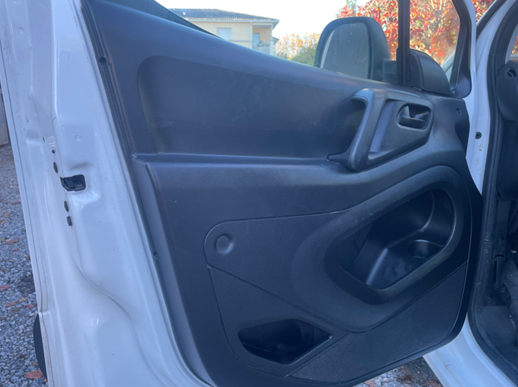 b2cauto.fr_Citroen-Berlingo_vehicule_occasion_Castres_Utilitaire